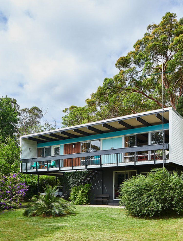 Australia’s Best Beachcomber By Modernist Architect Nino Sydney Is For Sale