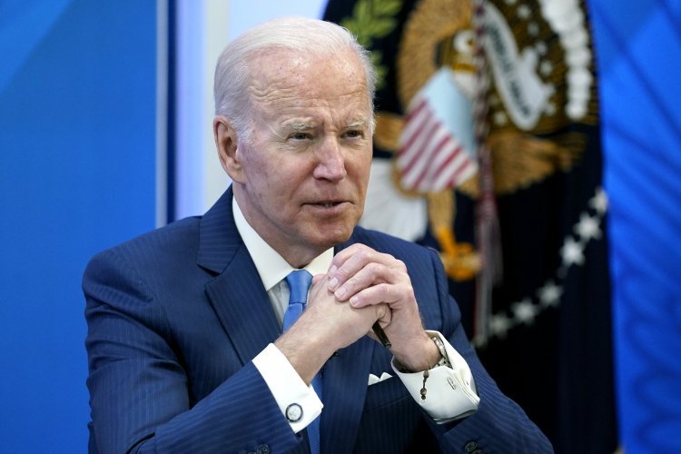 Activists keep up pressure as Biden weighs student debt move