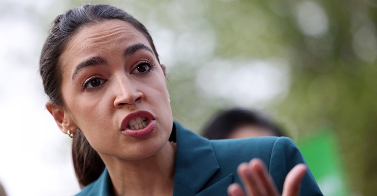 Watch AOC’s Reaction When Police Remove Her From Supreme Court